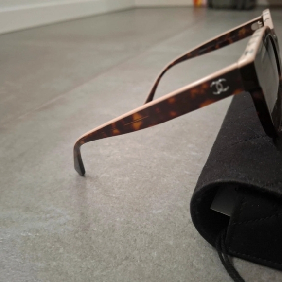 Chanel Butterfly Sunglasses 5414 main image 2
